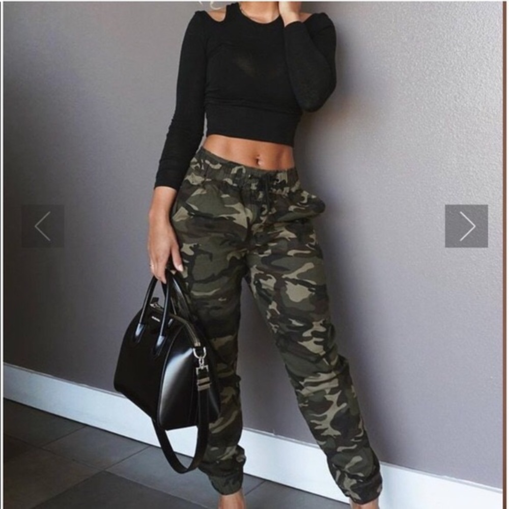 Meshki Camo Joggers